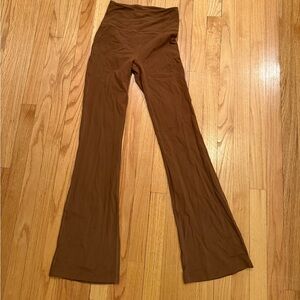 Lululemon Brown High-Waisted Flare Pants, size 4, great condition, stretchy